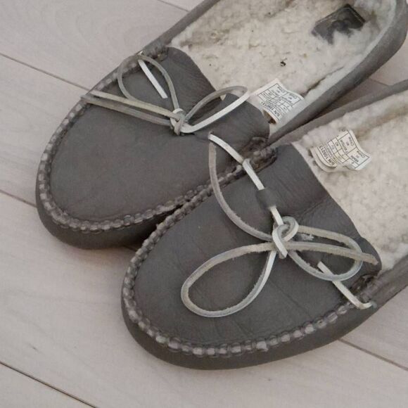 UGG Women's S/N 1092131 Sheepskin Deluxe Seal Loafer Flats Gray Size 9 - Picture 3 of 7